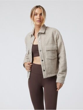 NWOT Vuori Sycamore Short Shirt Jacket | XS | Pristine Sherpa Teddy Shacket